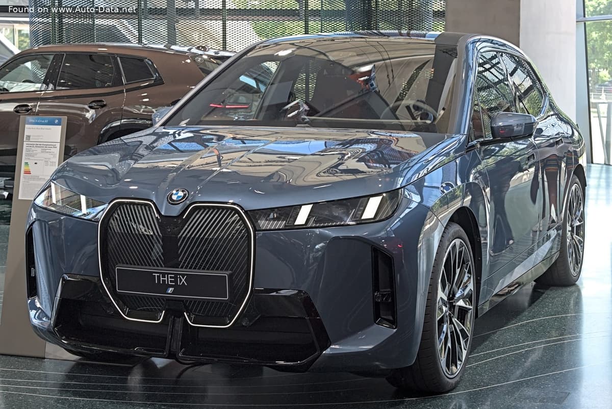 BMW iX