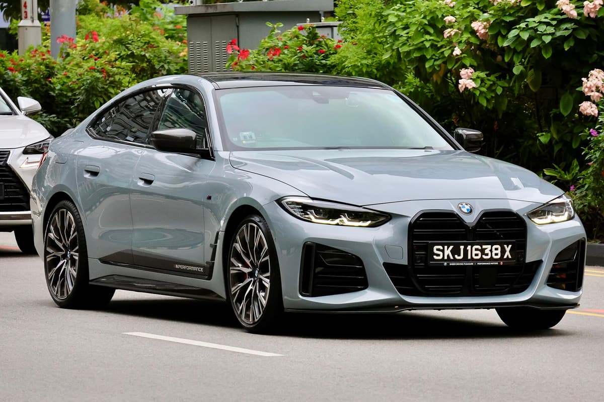 BMW i4